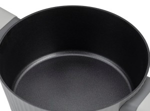 Garnek aluminiowy z pokrywą Florina Serrano.jpg